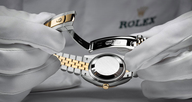 THE ROLEX SERVICE PROCEDURE